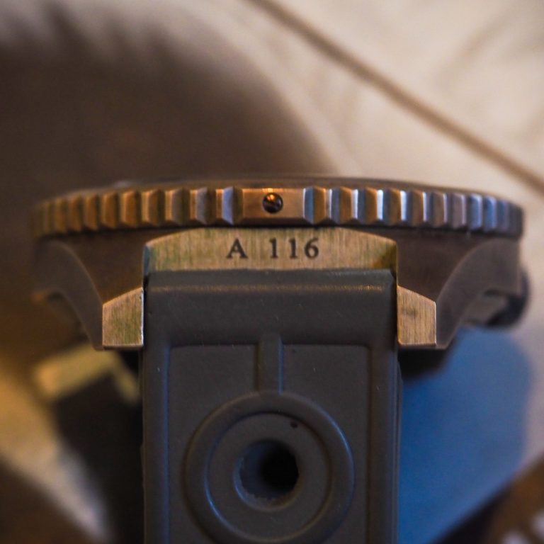 Squale 1521 Bronzo lug and serial number detail