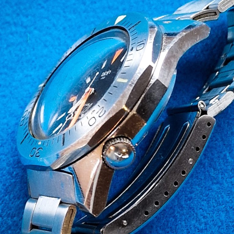 Squale mk.3 Master side view fitted end link bracelet